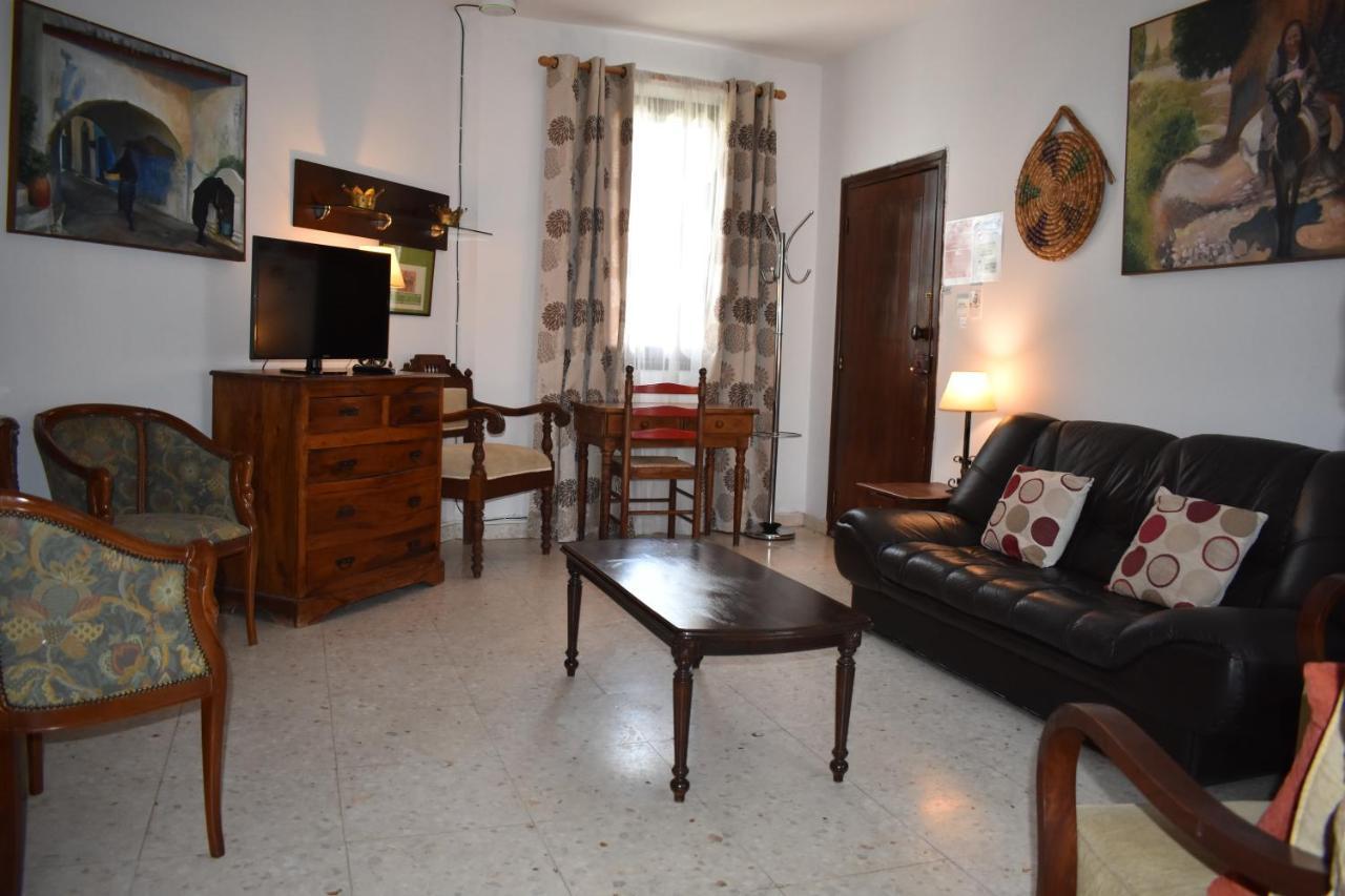 George Houses Pentakomo المظهر الخارجي الصورة