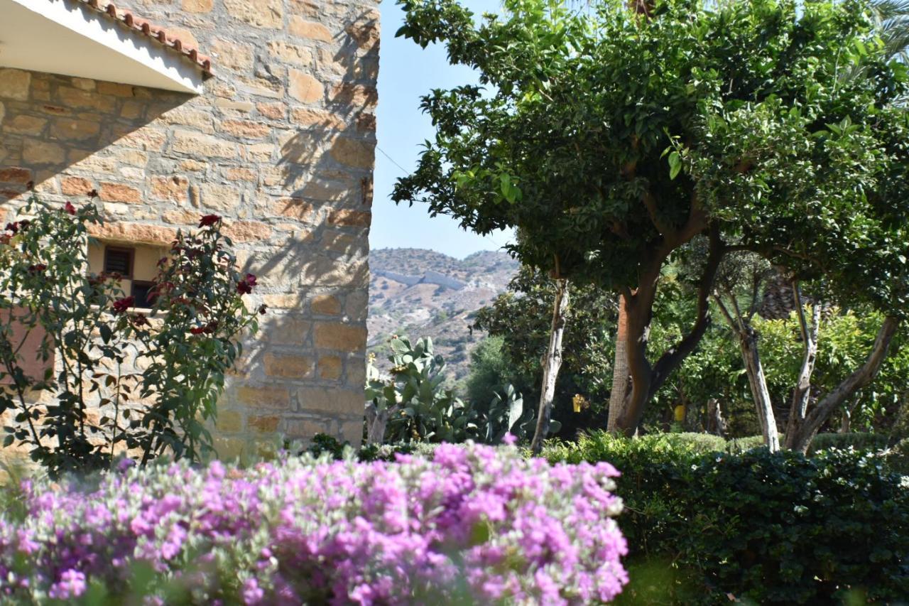 George Houses Pentakomo المظهر الخارجي الصورة