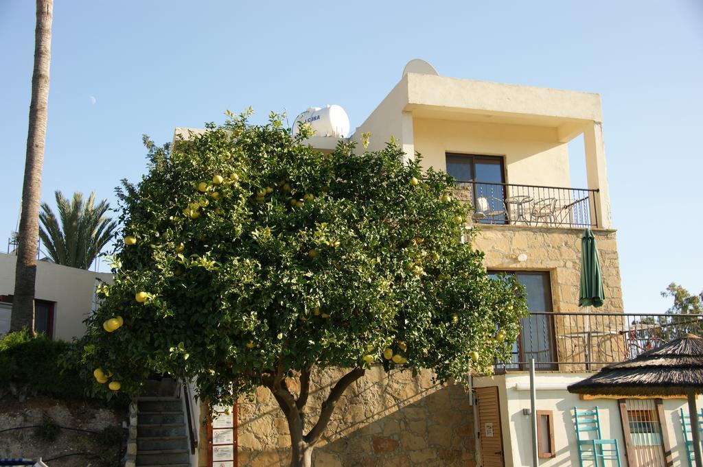 George Houses Pentakomo الغرفة الصورة