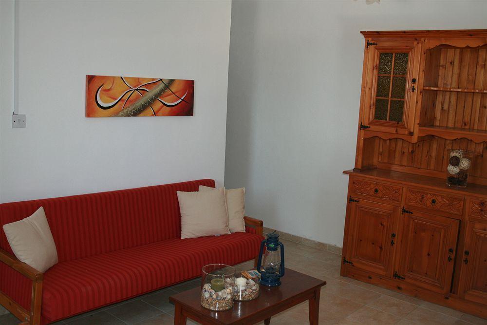 George Houses Pentakomo المظهر الخارجي الصورة