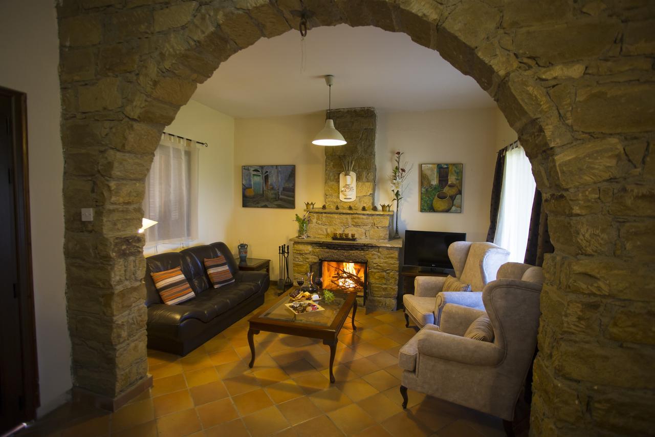 George Houses Pentakomo المظهر الخارجي الصورة